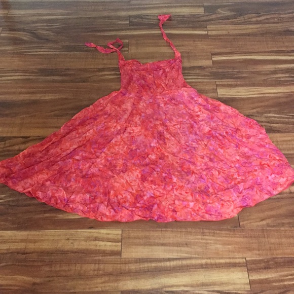 The Pyramid Collection Sweetheart Floral Dress - Picture 4 of 6